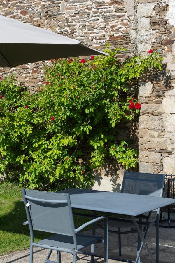 La Metairie-Du-Vauhariot - Chambre Ou Lodge - Piscine Chauffee - Vue Mer Et Mont Saint Michel - Gr34 Cancale Exterior foto